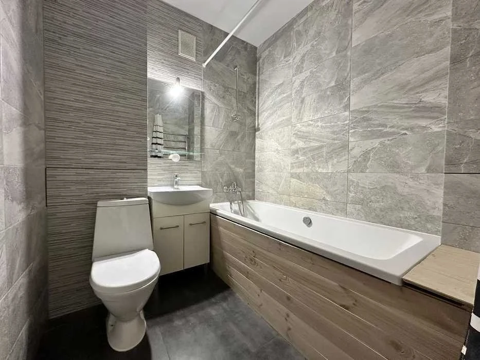 Оренда 1-кімнатної квартири 53 м², Олександра Бестужева вул.