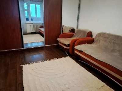 Квартира. Київ, Симиренка вул.