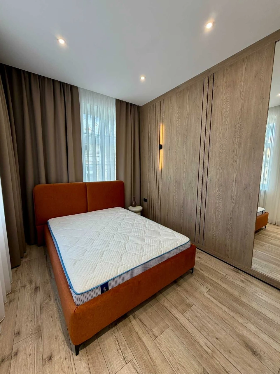 продаж 2 кімн. квартири з ремонтом у центрі Львова, Галицьки