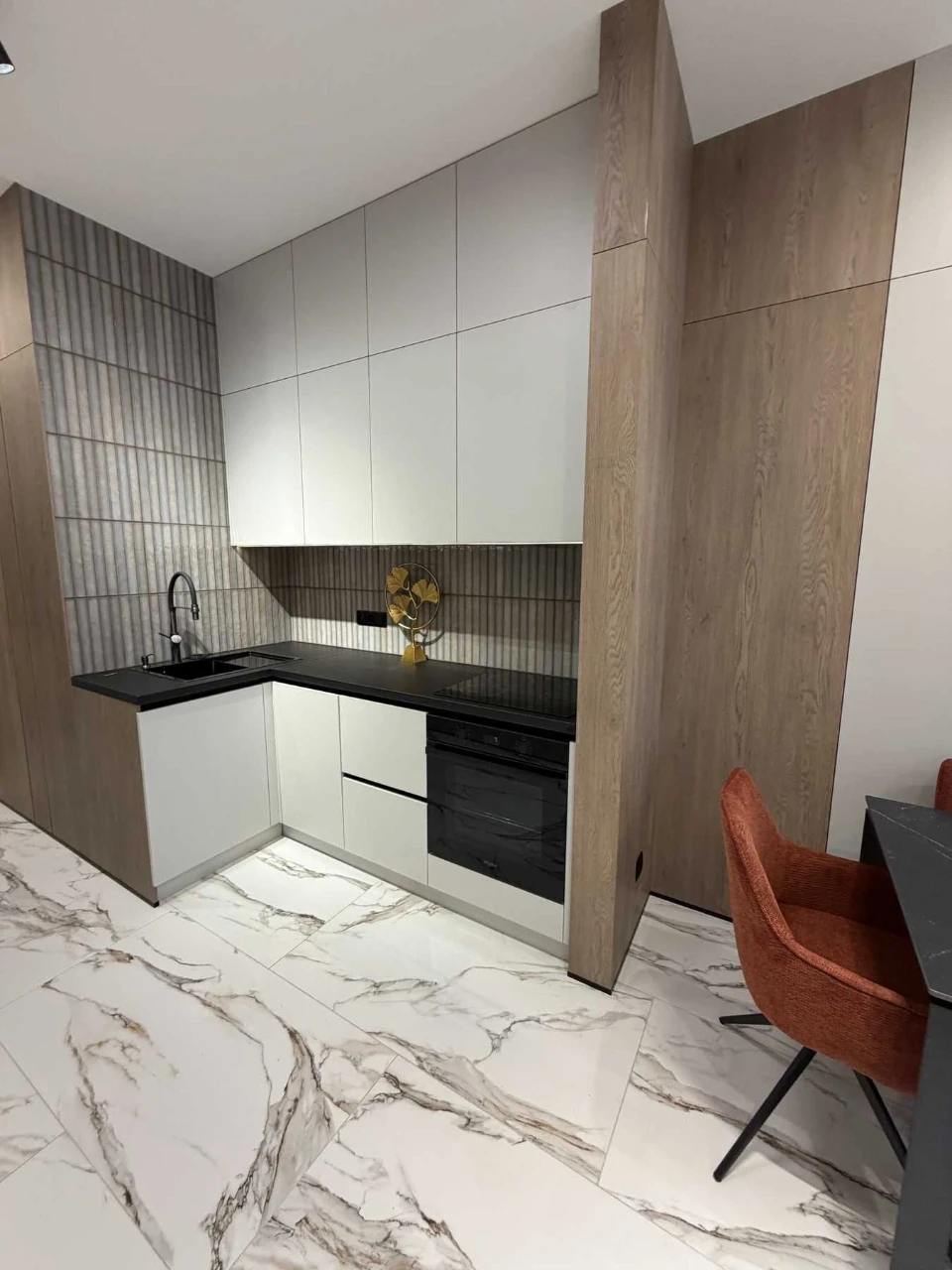 продаж 2 кімн. квартири з ремонтом у центрі Львова, Галицьки