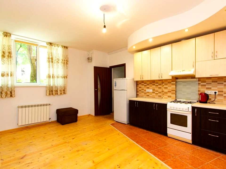 Квартира. Львів, Івана Рутковича вул. ()