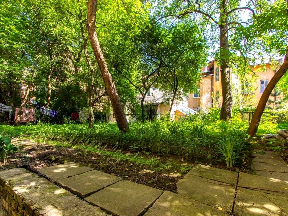Квартира. Львів, Івана Рутковича вул. ()