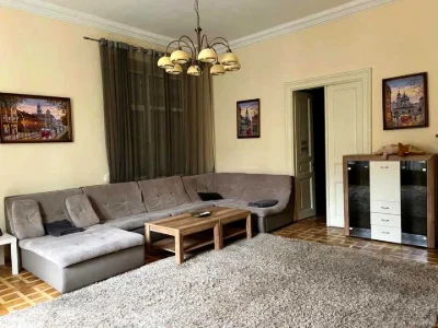 Квартира. Львів, Гетьмана Петра Дорошенка вул. (Жовтнева)