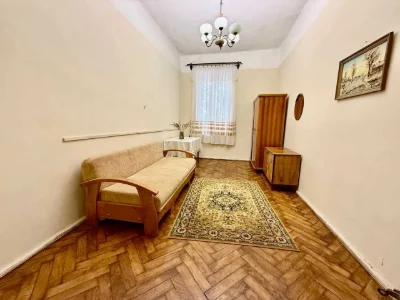 Продаж 2 квартири за ціною однієї біля Шевченківського гаю