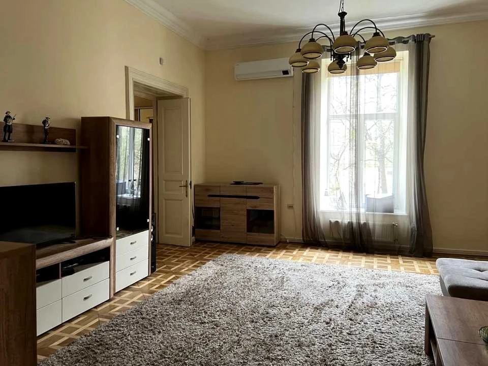 Квартира. Львів, Гетьмана Петра Дорошенка вул. (Жовтнева)