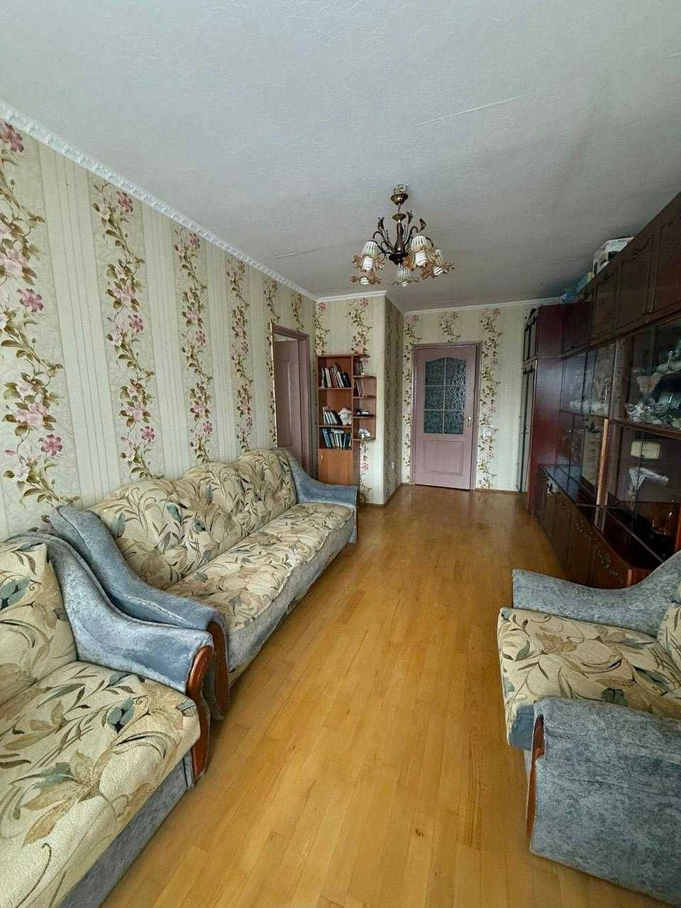 Продаж затишної 3-х кім.кв. з індивідуальним опаленням  вул.