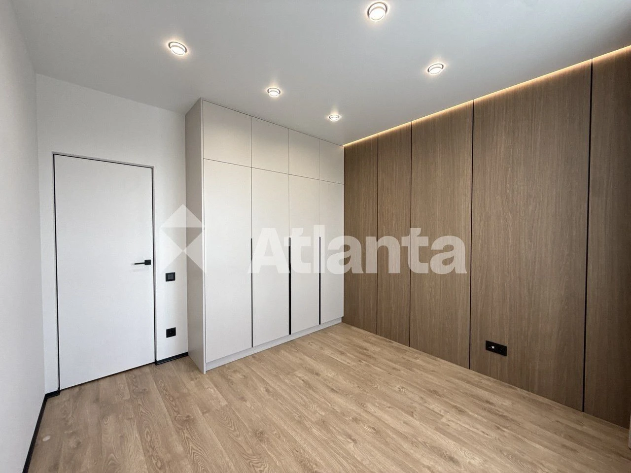 4 кім Дворівнева  квартира 132 м²  AVALON FLEX  вул Топольна