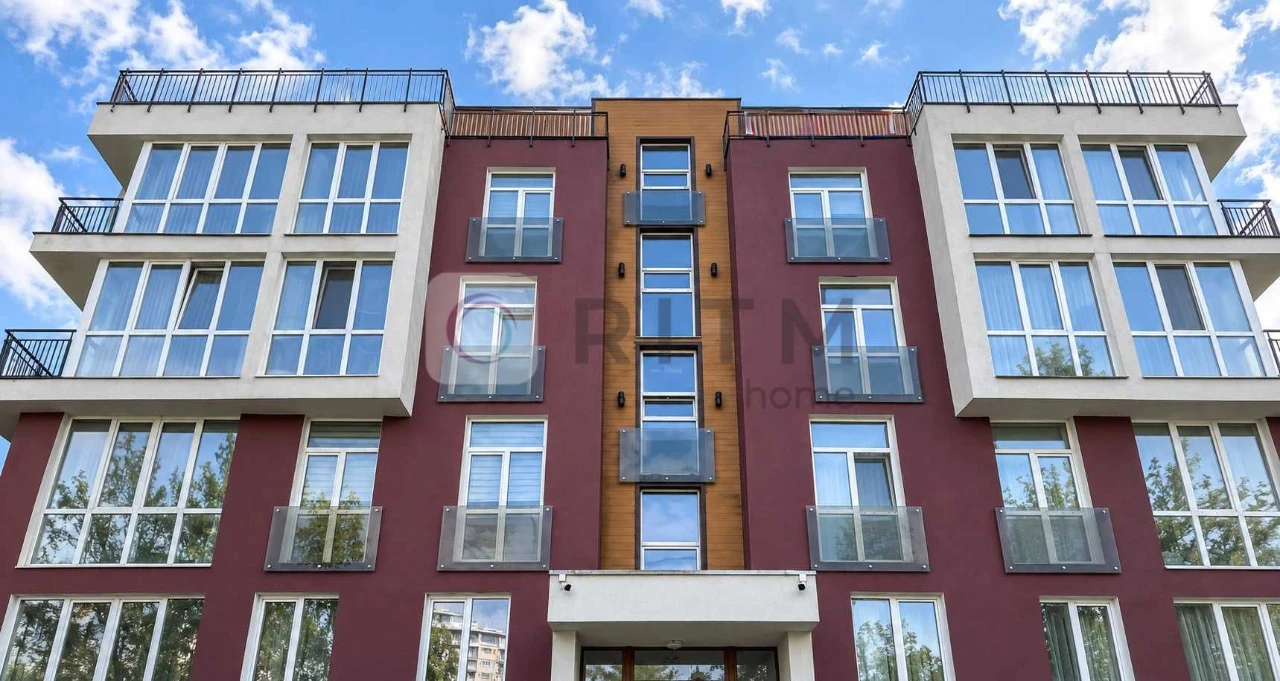 Продаж дизайнерської 2-к. квартири на вул. Богдана Хмельниць