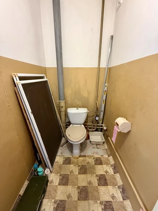 Large super view 1-room Vyshnyakivska street 1 metro 1 km house