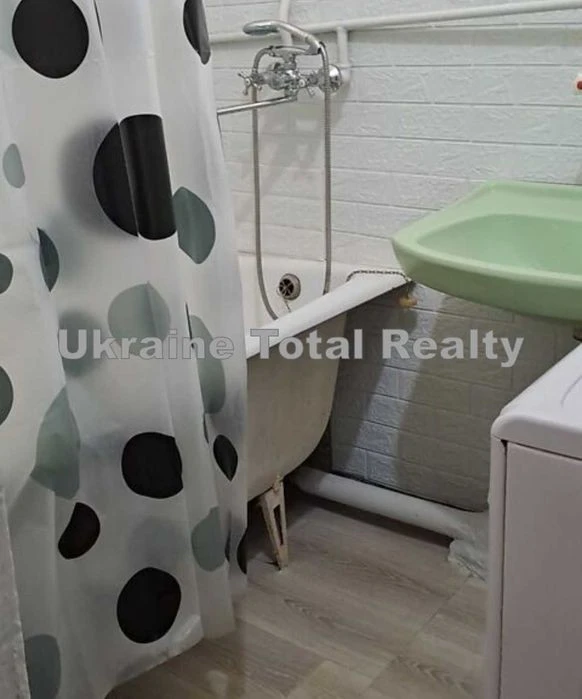 DRZ! Large 3-room apartment 87m2! Sheikh Mansour Street (Ma
