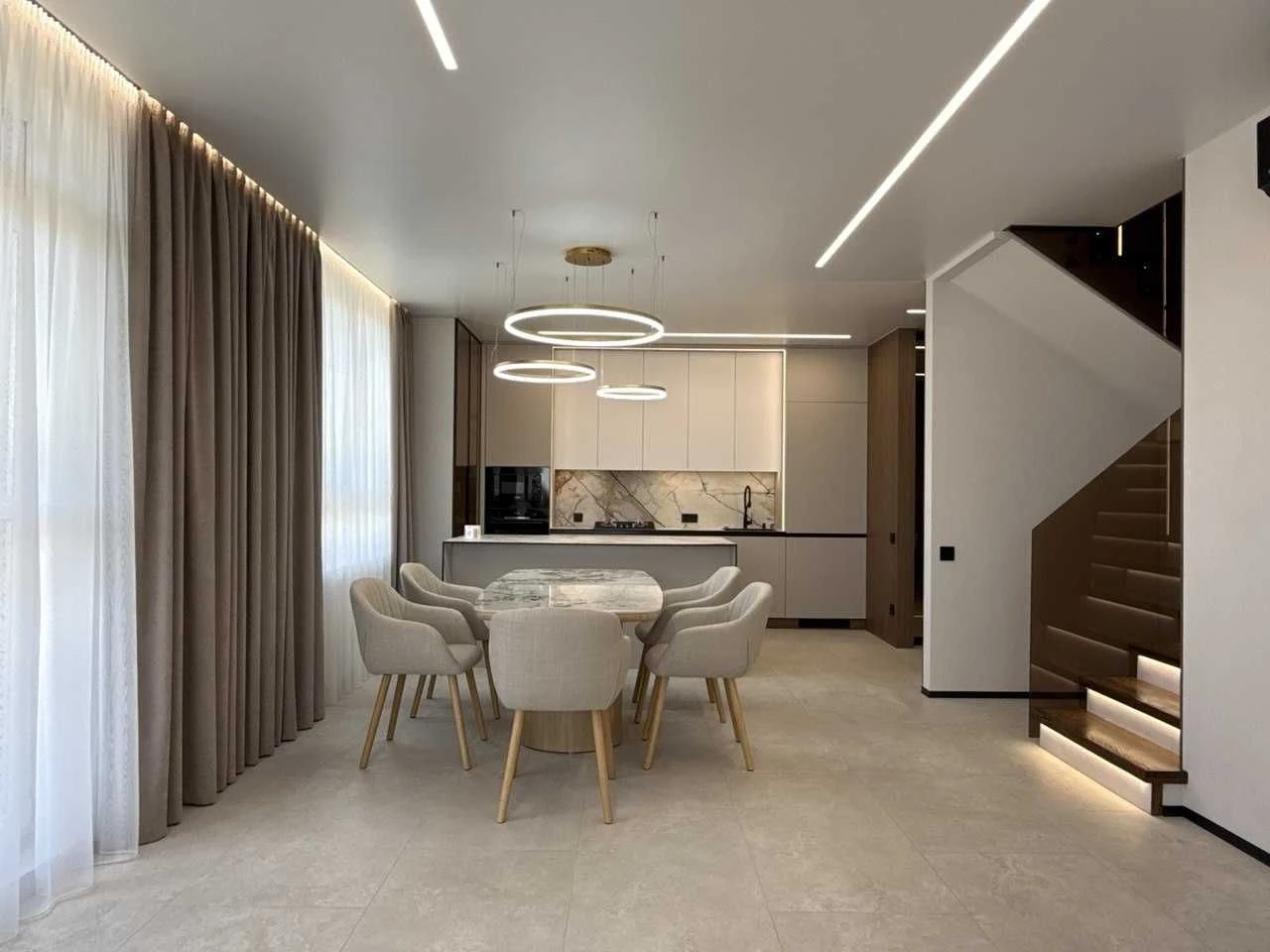 4 кім Дворівнева  квартира 132 м²  AVALON FLEX  вул Топольна