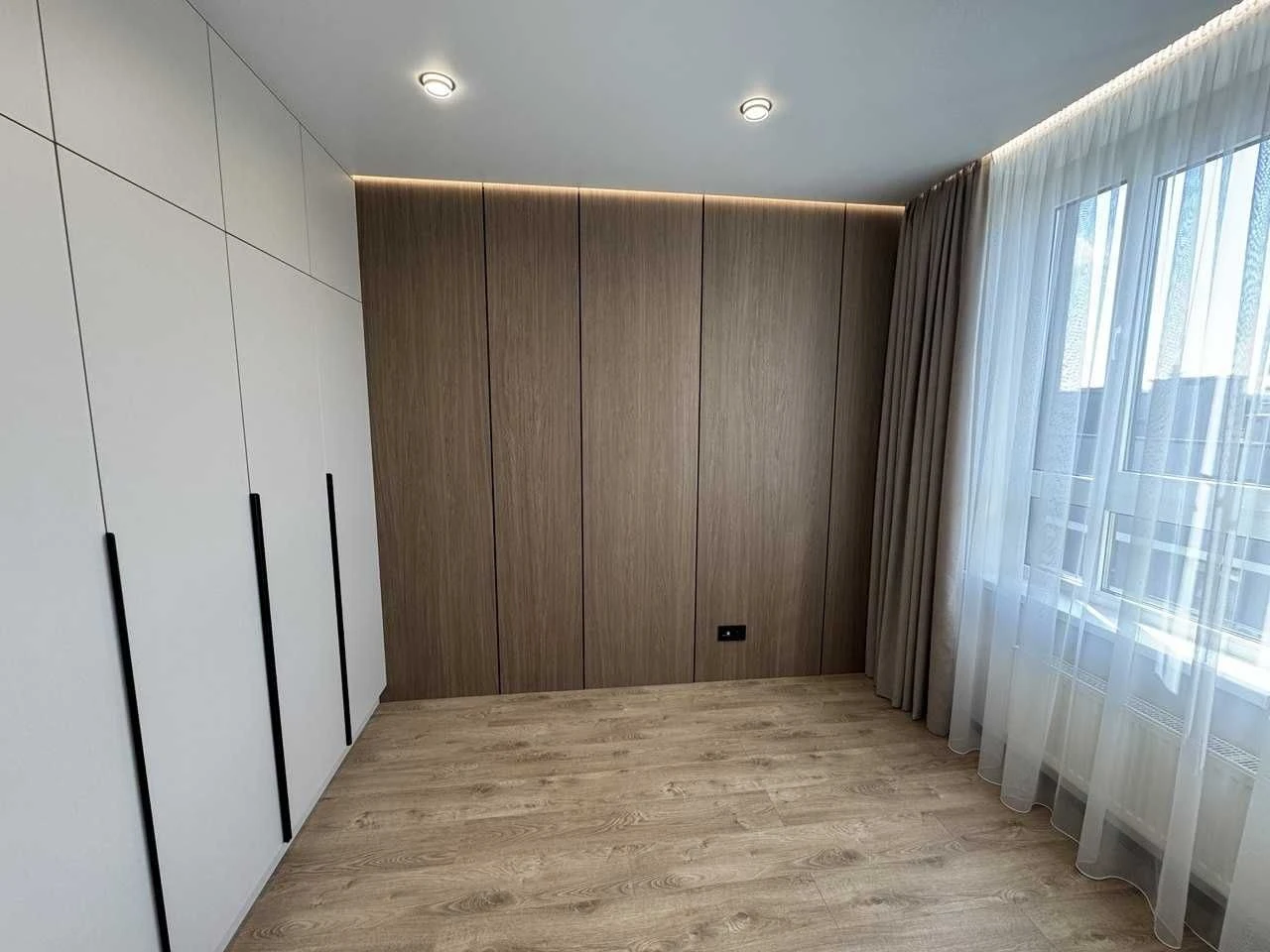4 кім Дворівнева  квартира 132 м²  AVALON FLEX  вул Топольна