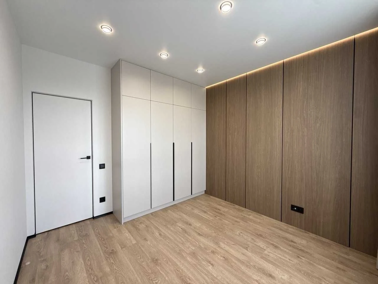 4 кім Дворівнева  квартира 132 м²  AVALON FLEX  вул Топольна