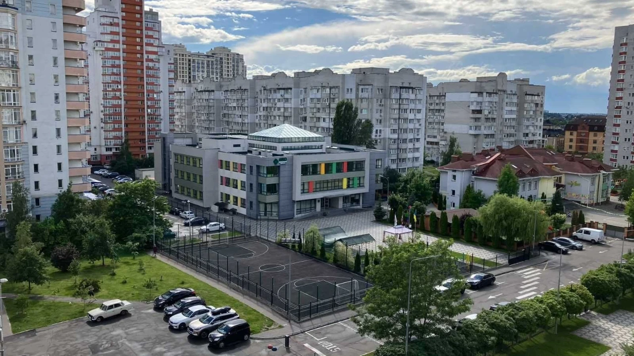 3к квартира продаж ЖК "Ліко-Град" вул. Ю. Здановської 54А. М