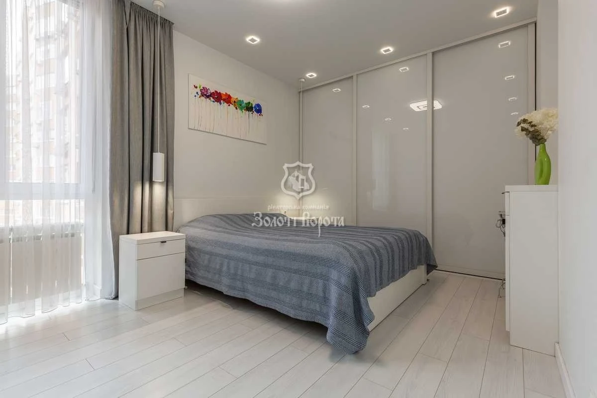 Продаж 2-кімнатної квартири 54.6 м², Деміївська вул., 13