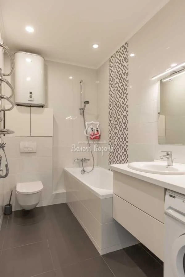 Продаж 2-кімнатної квартири 54.6 м², Деміївська вул., 13