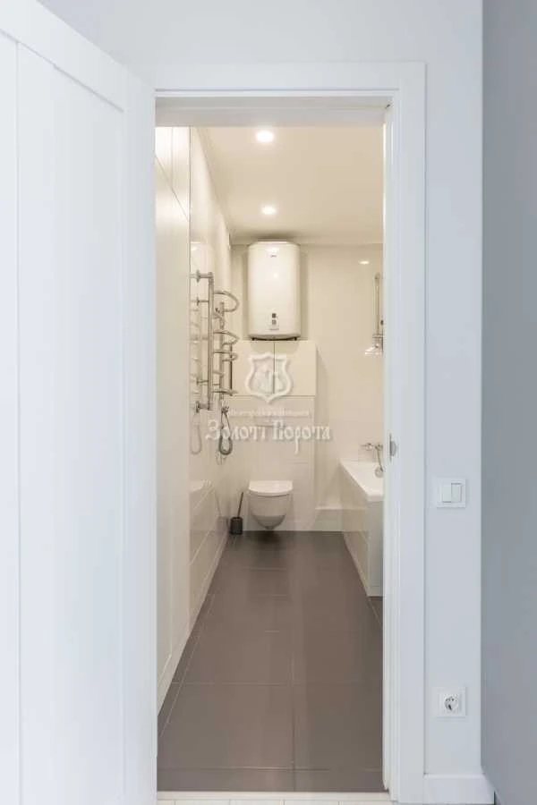 Продаж 2-кімнатної квартири 54.6 м², Деміївська вул., 13