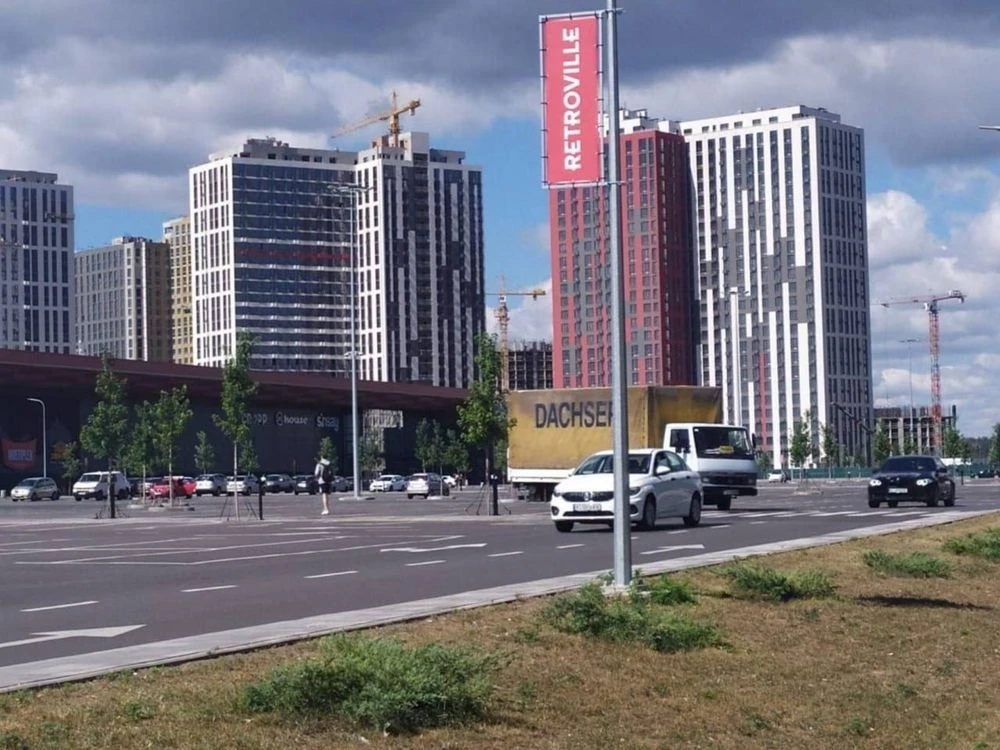 Продаж 1 квартири, ЖК «Варшавський Плюс вул. Всеволода Змеєн