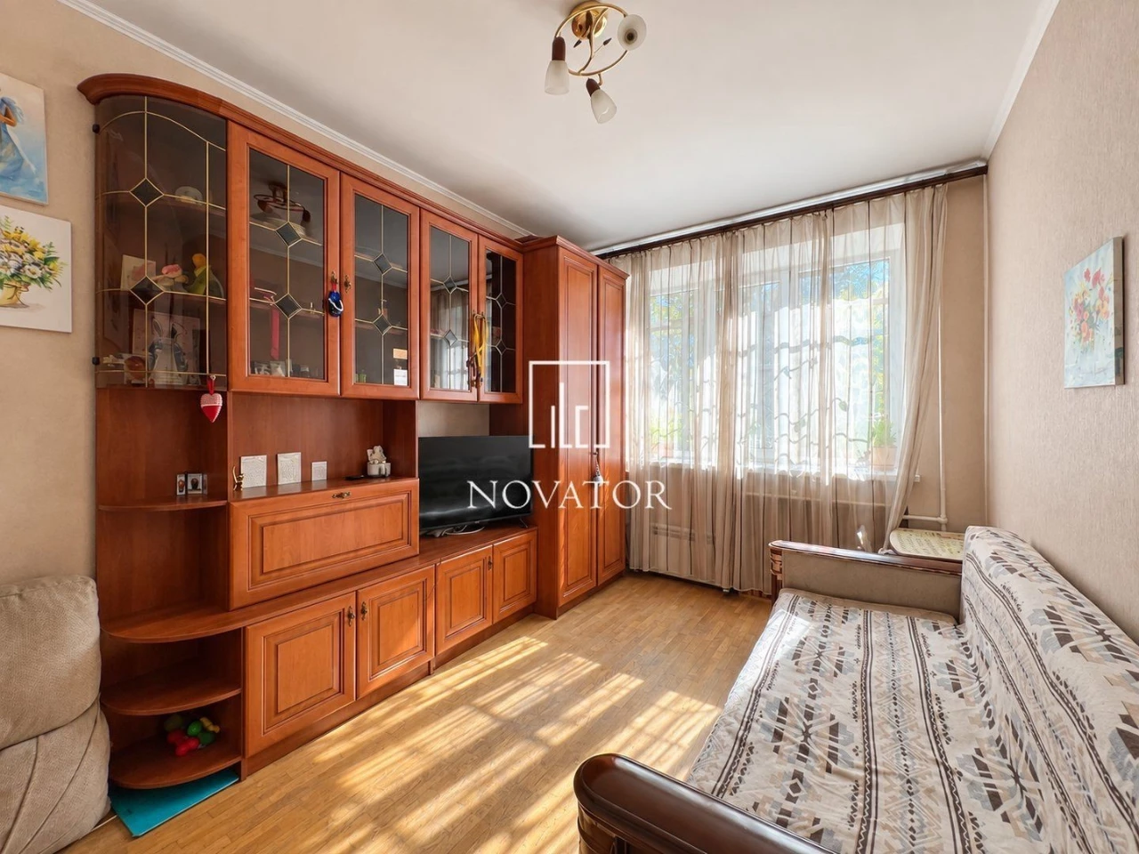 Продам 2-Кімнатну квартиру з доглянутим ремонтом, Київ, 10хв