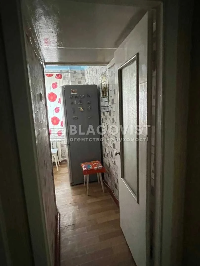 Продається 2-кімнатна квартира на проспекті Леся Курбаса,2/1