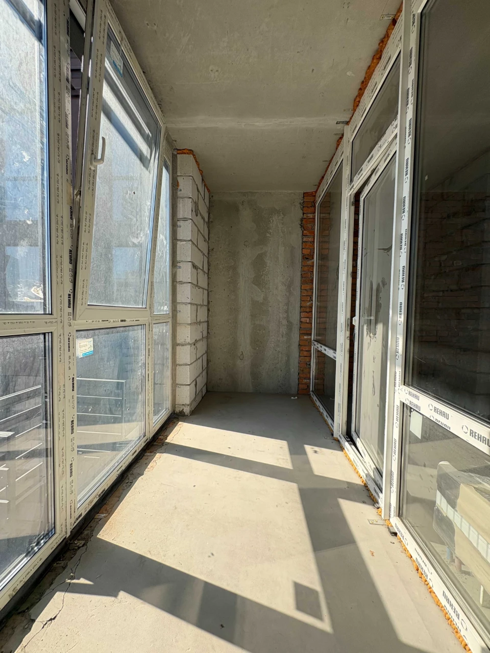 БЕЗ% Продам 1-к квартиру ЖК Варшавський плюс, площа 47 кв.м.