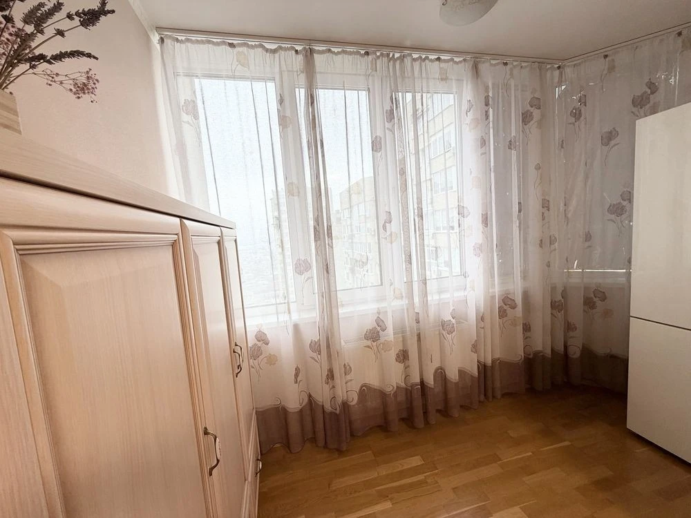 Продаж 3к квартири Генератор. ЖК Троєщина 104м2 з гарним рем