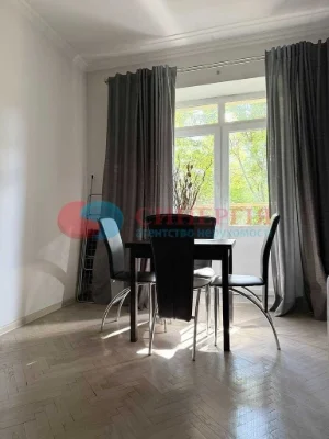Продаж 2-кімнатної квартири 57 м², Загорівська, 30
