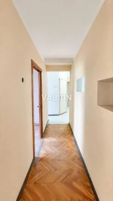 Продаж 3-кімнатної квартири біля метро КПІ - Берестейський п