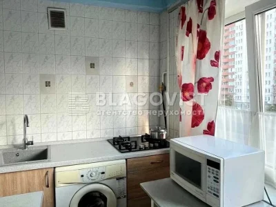 Квартира. Київ, Леся Курбаса просп.
