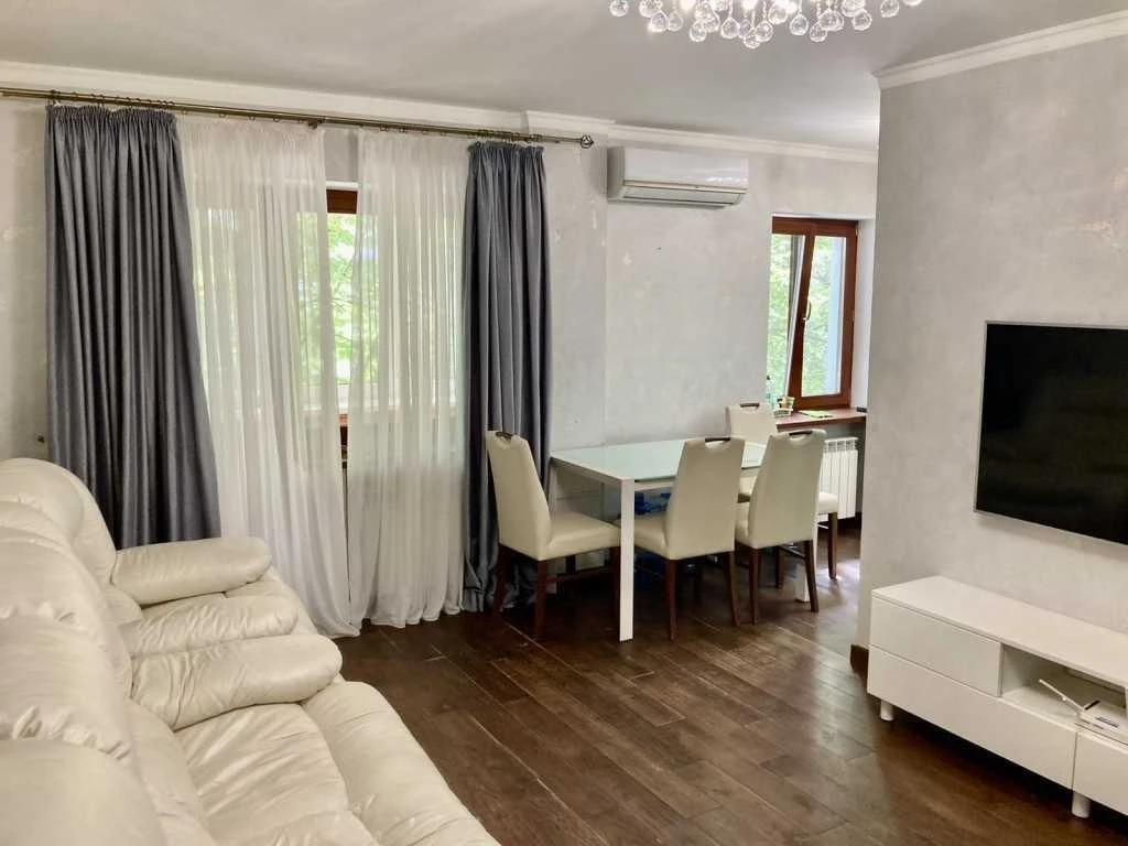 Продаж 2-кімнатної квартири 45 м², Бориса Житкова вул., 3