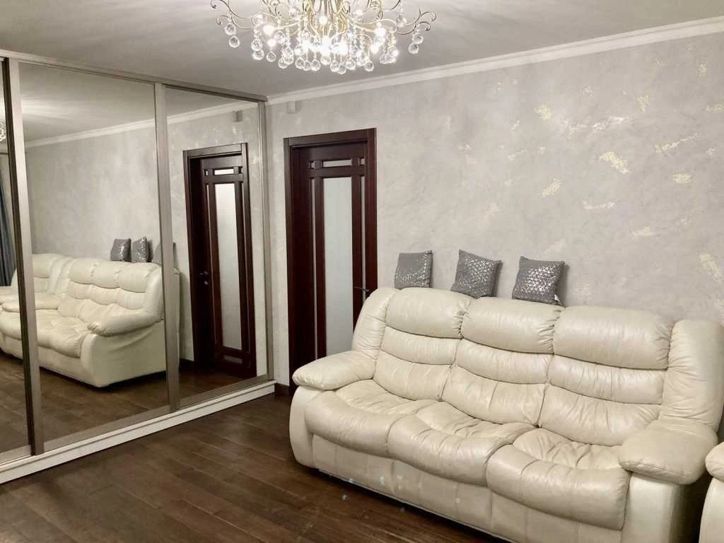 Продаж 2-кімнатної квартири 45 м², Бориса Житкова вул., 3