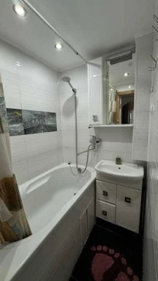 Продаж 3-кімнатної квартири 48 м², Тампере вул., 8Б