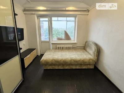 Продаж 3-кімнатної квартири 48 м², Тампере вул., 8Б