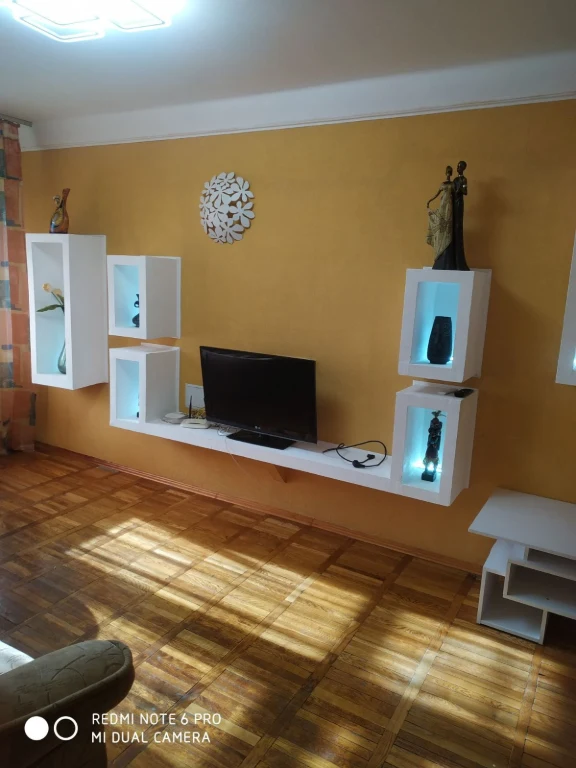 Двокімнатна квартира по  Гната Юри 9Б