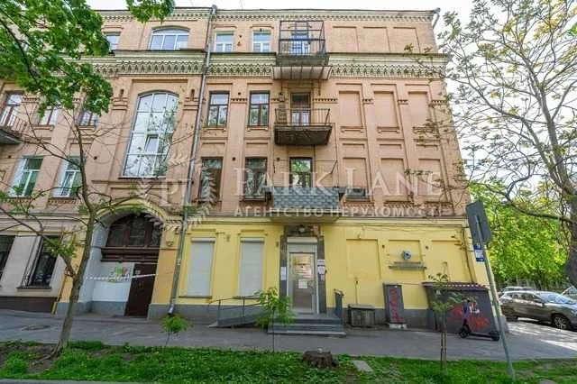 Царський будинок 1к квартира з гарним ремонтом Золоті Ворота