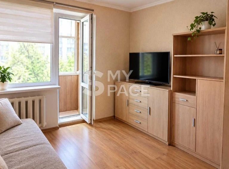 Продаж 2к квартири 45 м² Оболонь Левка Лук'яненка 1Г метро