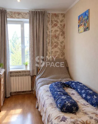 Продаж 2к квартири 45 м² Оболонь Левка Лук'яненка 1Г метро