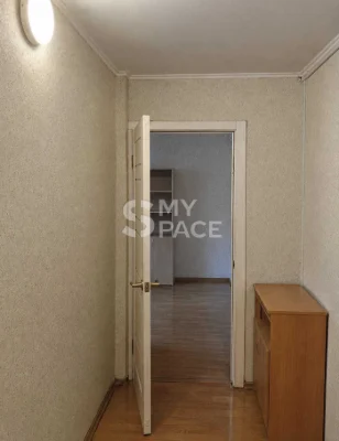 Продаж 2к квартири 45 м² Оболонь Левка Лук'яненка 1Г метро