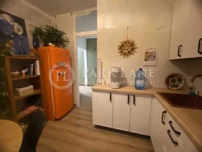 Продаж 2-к квартири в Голосіївському районі
