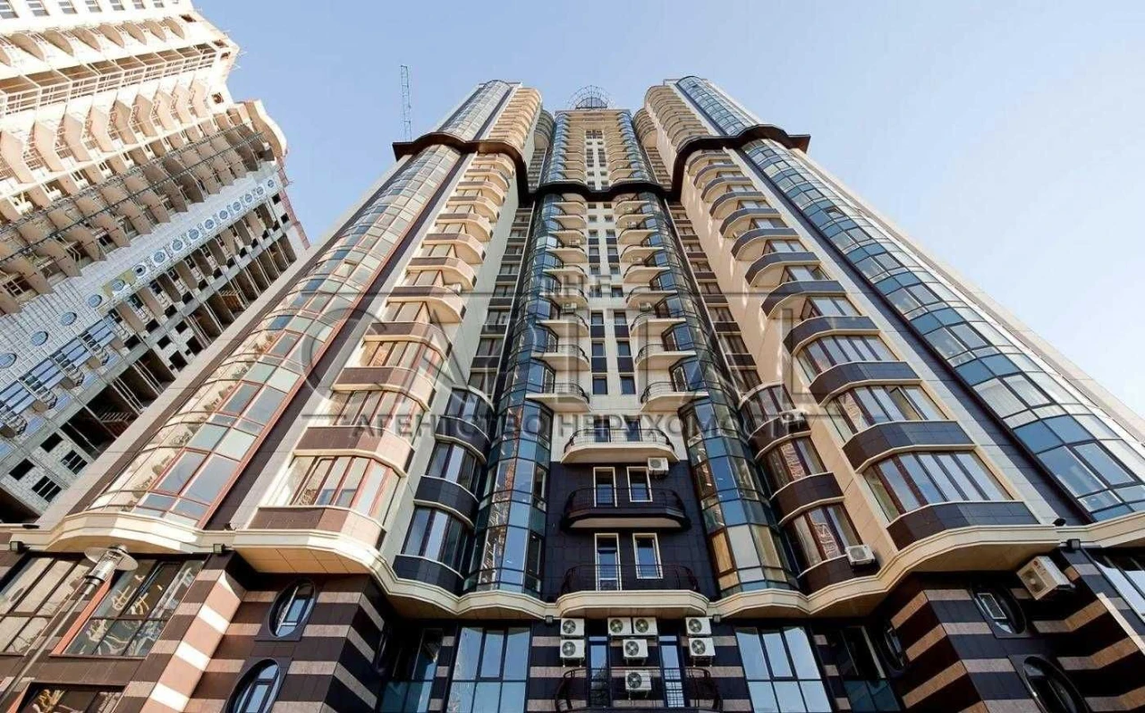 Продаж видової преміальної квартири 156 м² в ЖК Престиж Холл