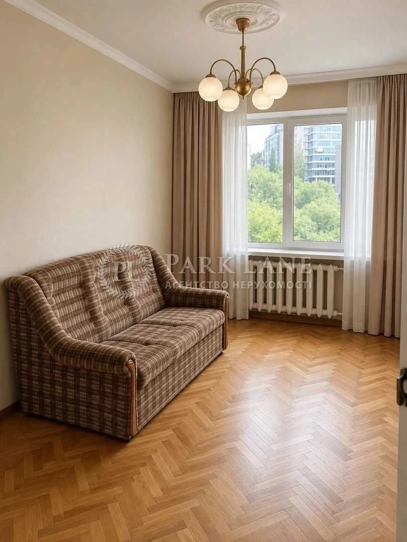 Продаж 3к квартири Центр Печерськ Царське село вул Старонаво
