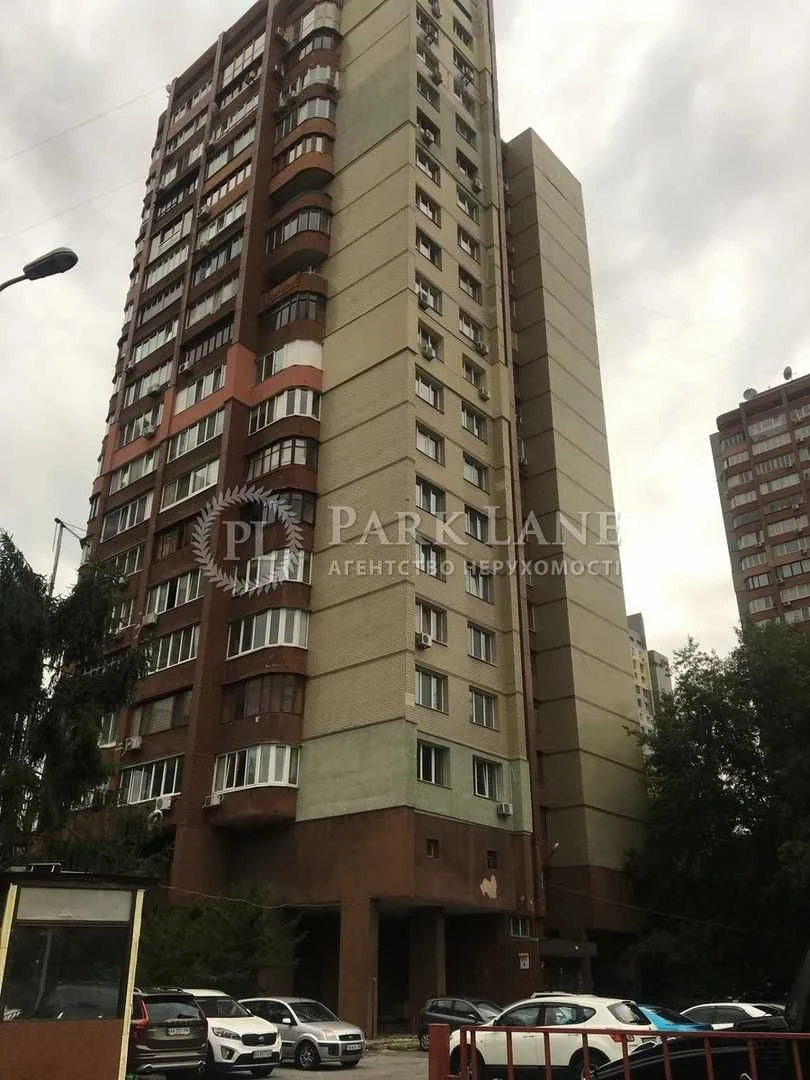 Продаж 3к квартири Центр Печерськ Царське село вул Старонаво