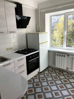 Продаж 2к квартири Оболонь Йорданська 2А новий ремонт метро