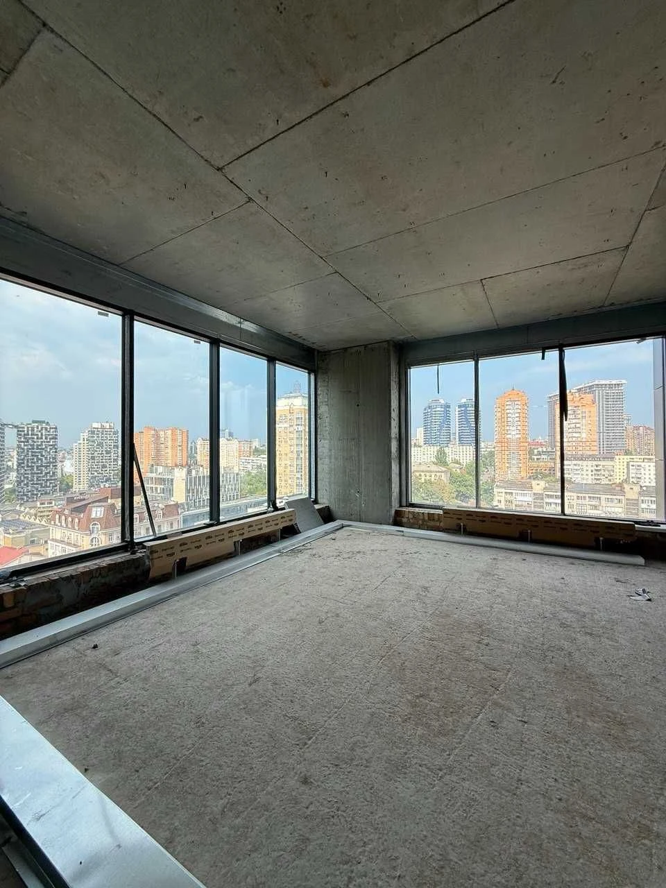 Продаж 3-кімнатної квартири в ЖК Metropole | вул. Предславин