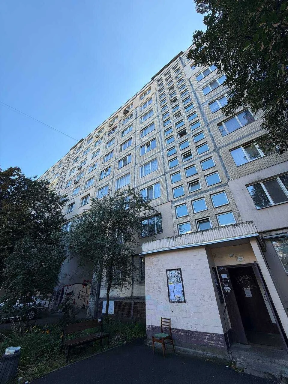 Продаж 3к квартири 68,5 кв.м на вул. Якуба Колоса буд. 6 ( 5
