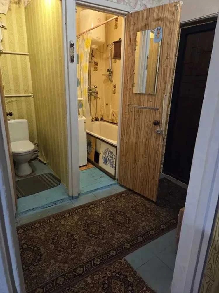 Продам 1 кімнатну квартиру на ЖМ П-5, на Бул. Слави, за адек