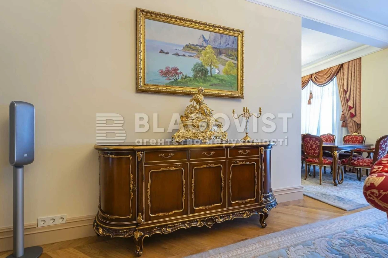 Продаж 3 кімнатна квартира елітний новий будинок клубного ти