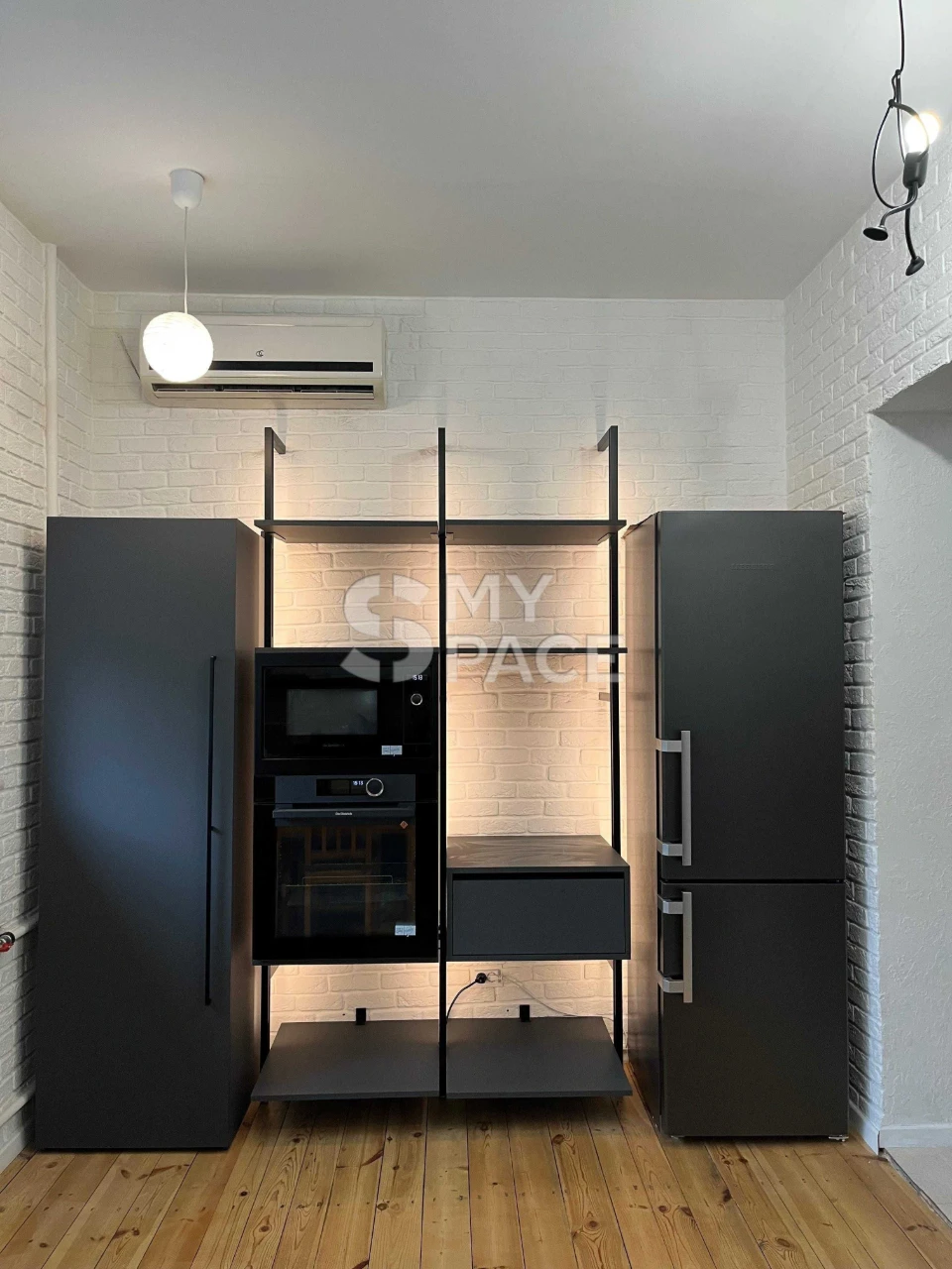 Продаж 4к квартири 127 м² Грушевського 34А Арсенальна Центр