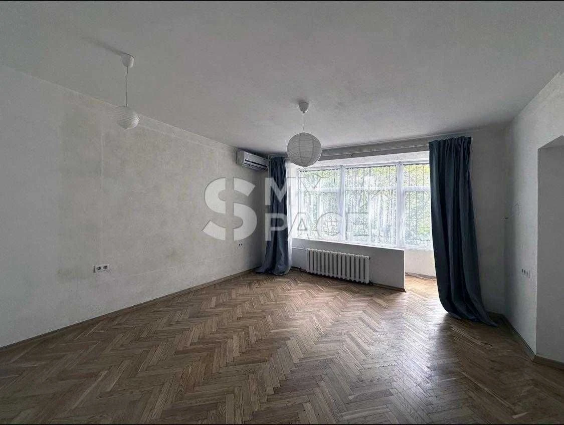 Продаж 4к квартири 127 м² Грушевського 34А Арсенальна Центр