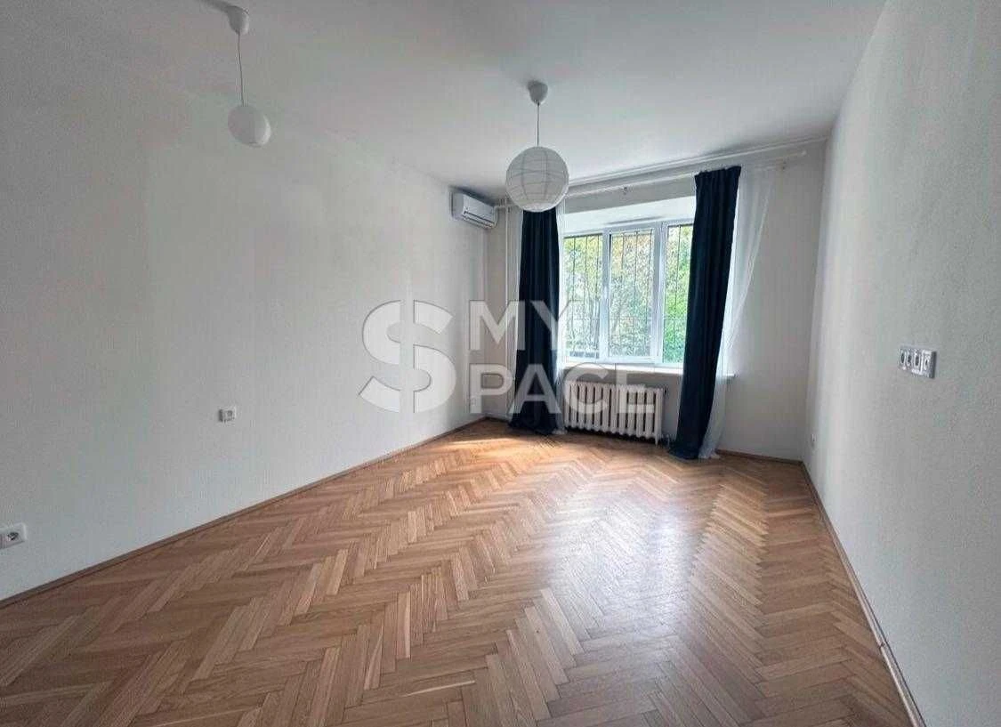 Продаж 4к квартири 127 м² Грушевського 34А Арсенальна Центр